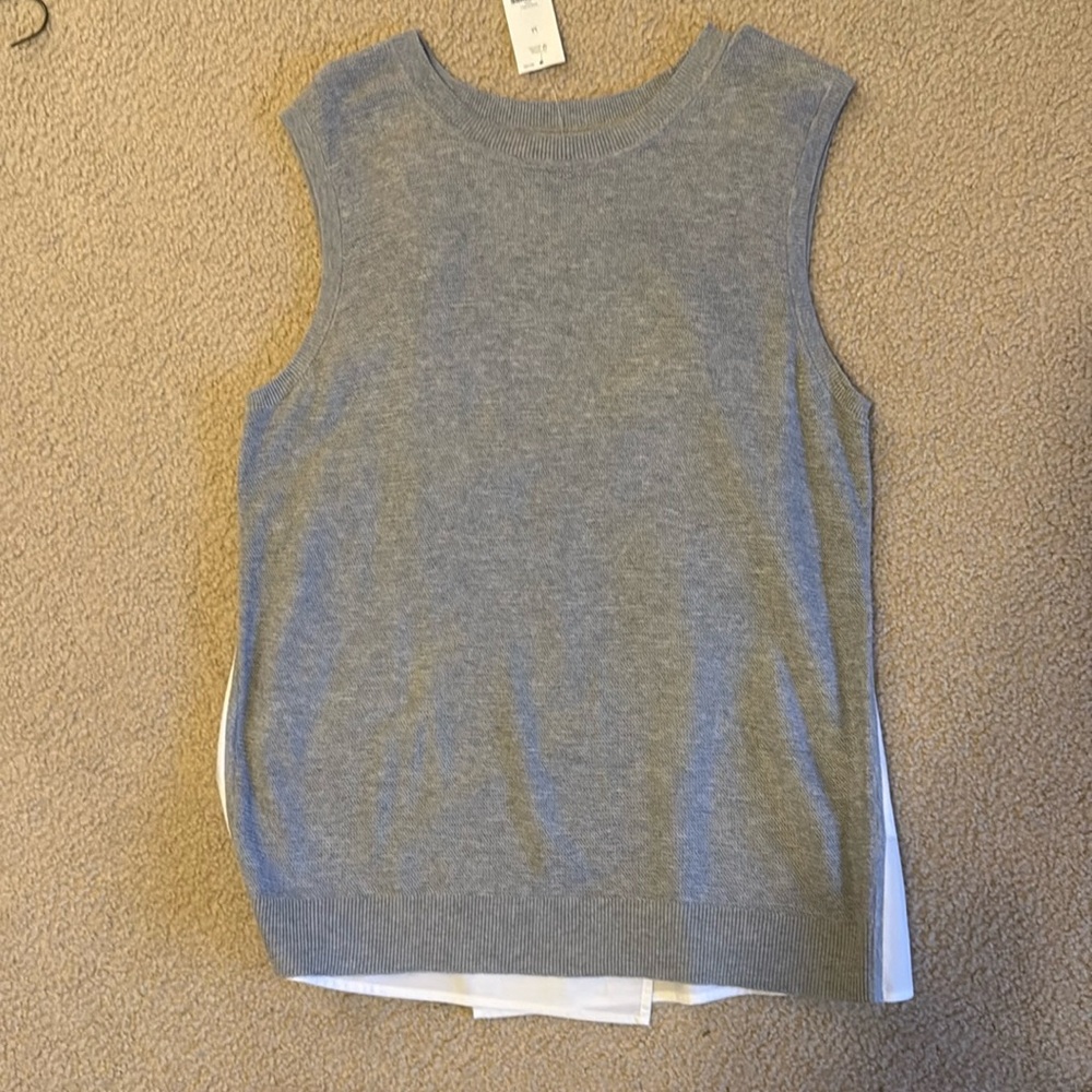 Grey sleeveless spring sweater